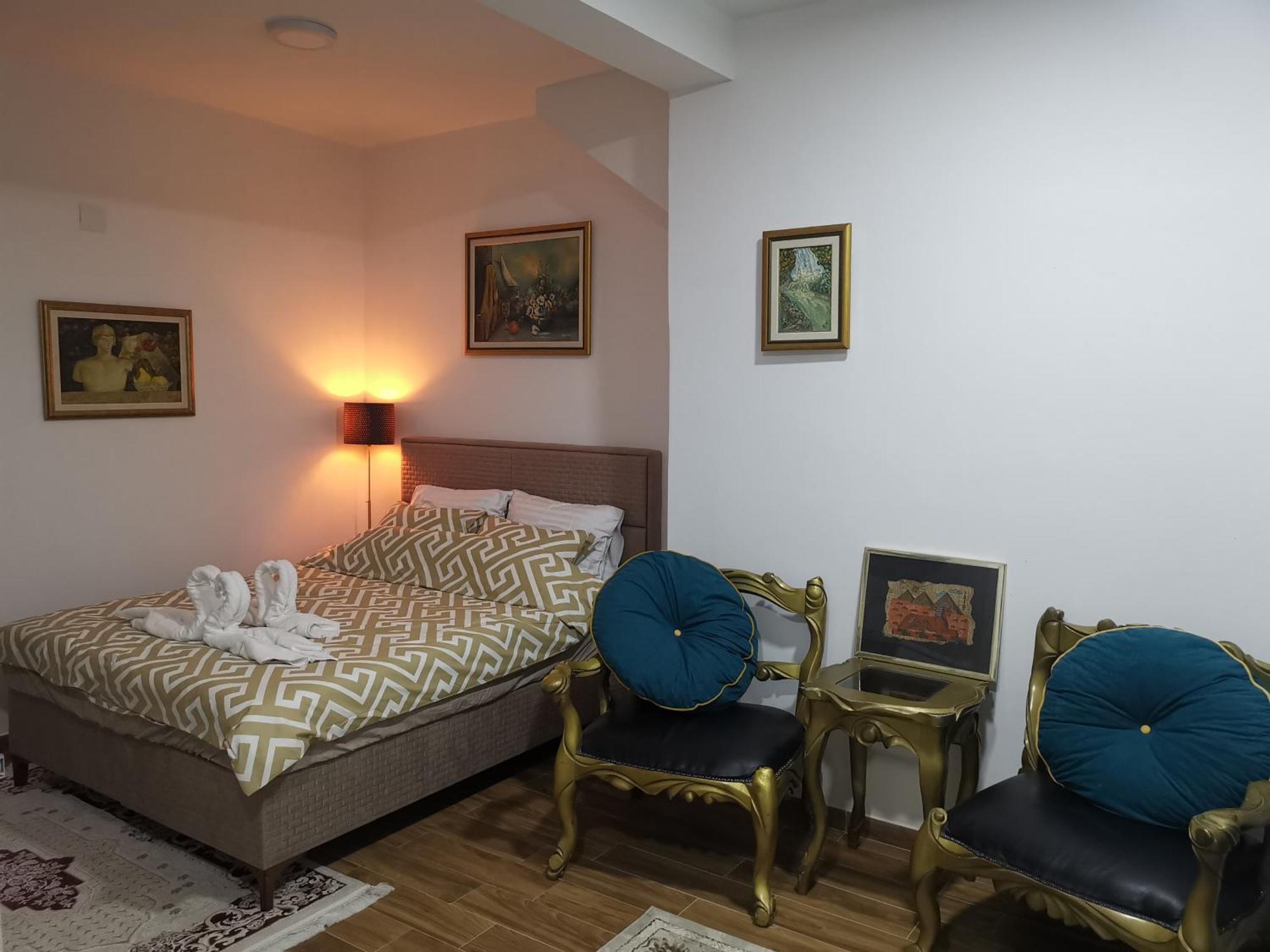 In Apartments Airport Mitrovici  外观 照片